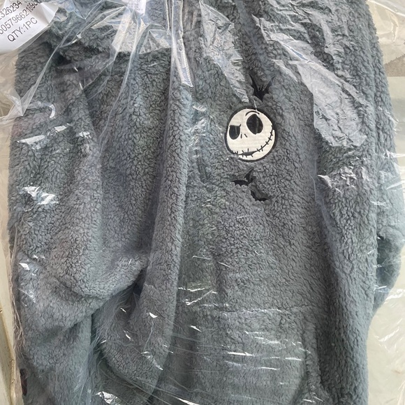 Disneys nightmare before christmas hoodie - Picture 4 of 6